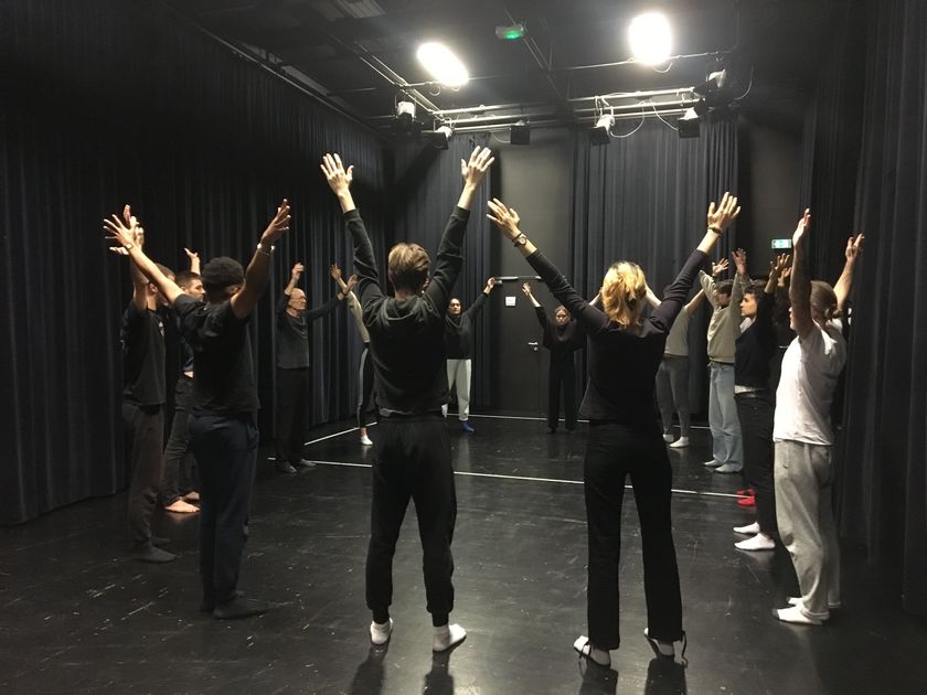 12 JANV. Restitution de stage de théâtre gestuel